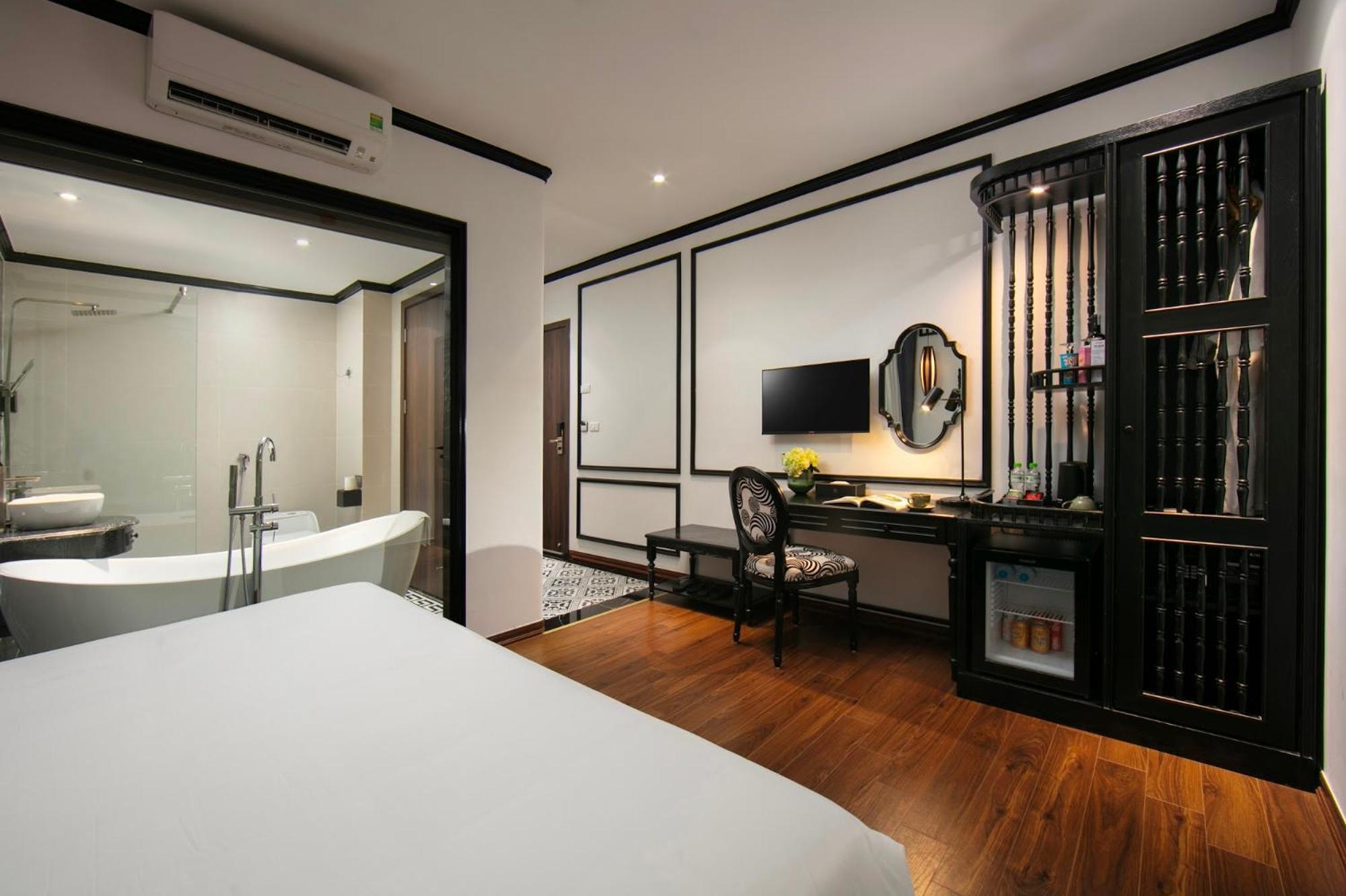Chateau De Hotel Hanoi
