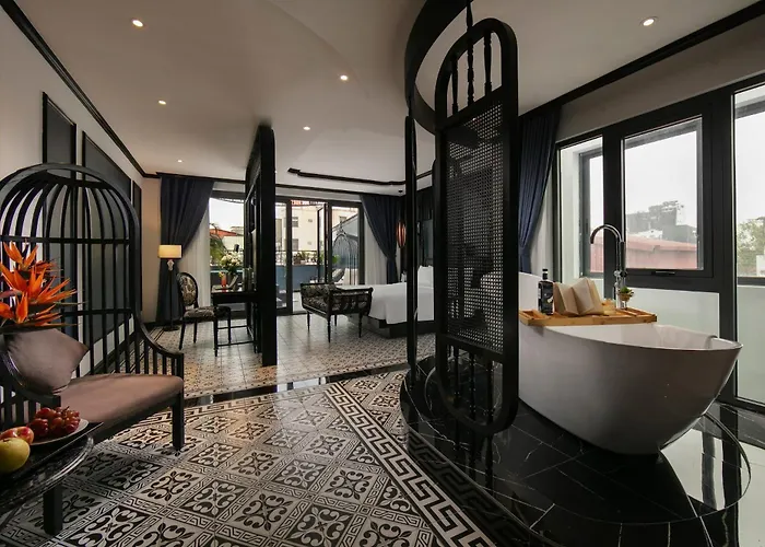 Hotel Chateau De Hanoi