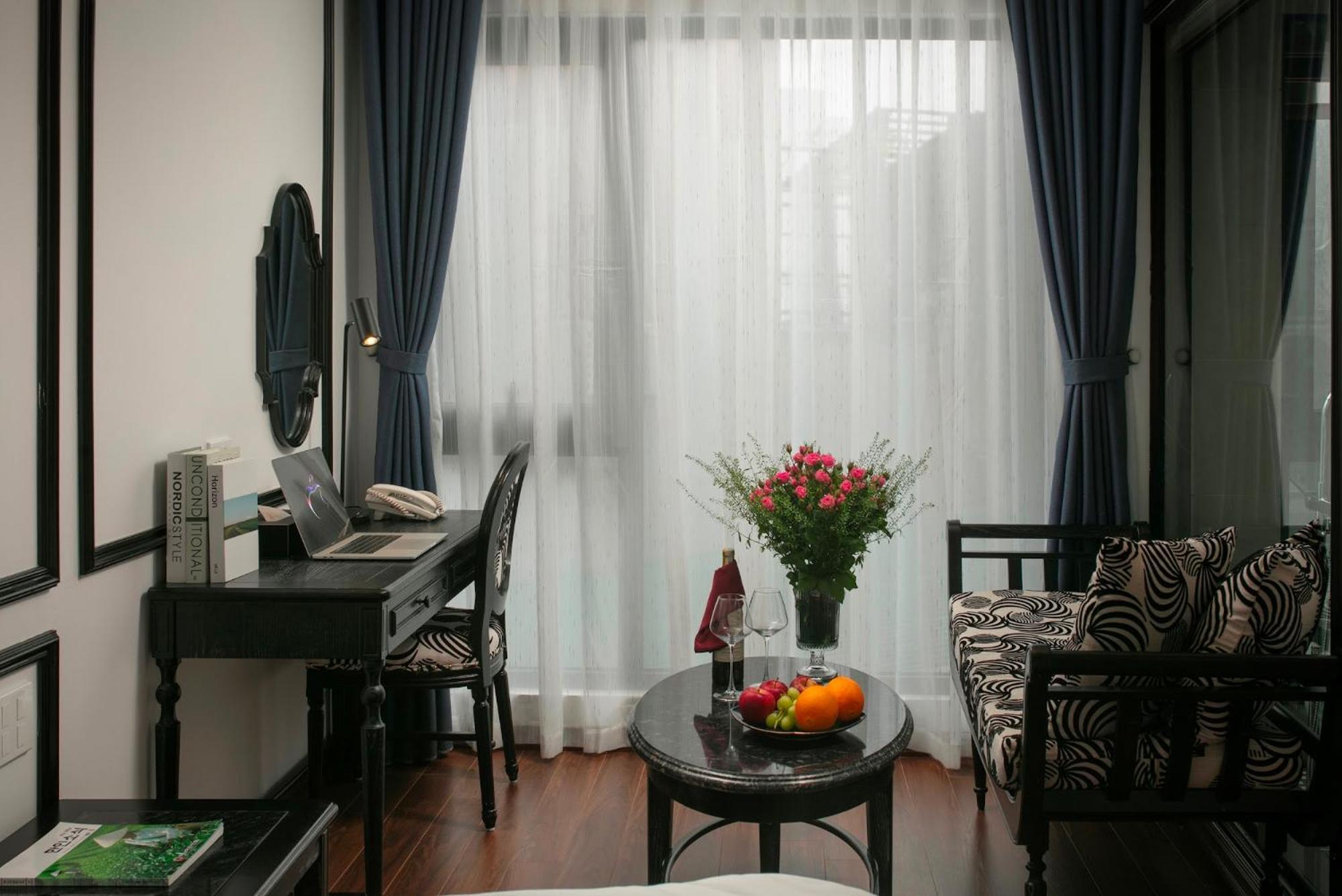 Chateau De Hotel Hanoi